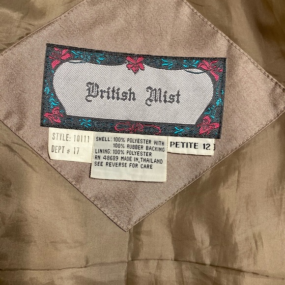 Vintage British Mist trench rain coat. Size 12 petite - Picture 7 of 7